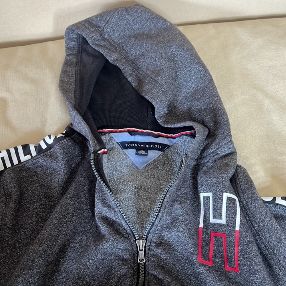 Tommy Hilfiger Zip Up Hoodie - Picture 3 of 5